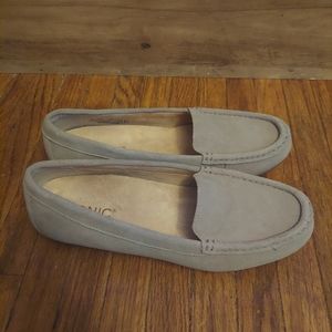 Vionic Grey Suede Slippers Women's Size 7.5